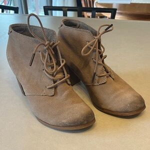Toms Brown Lace-Up Ankle Booties